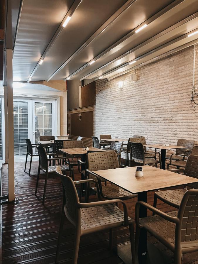 Amansar Boutique Hotel Tirana Buitenkant foto