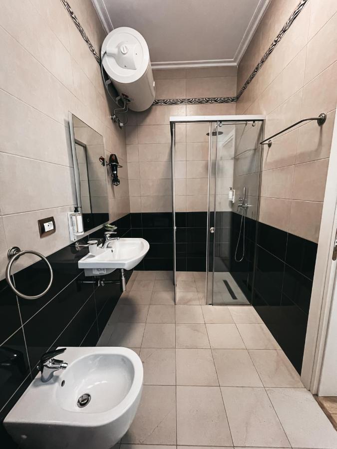 Amansar Boutique Hotel Tirana Buitenkant foto