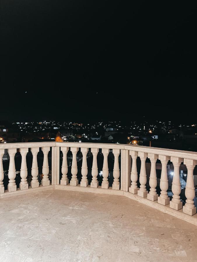 Amansar Boutique Hotel Tirana Buitenkant foto