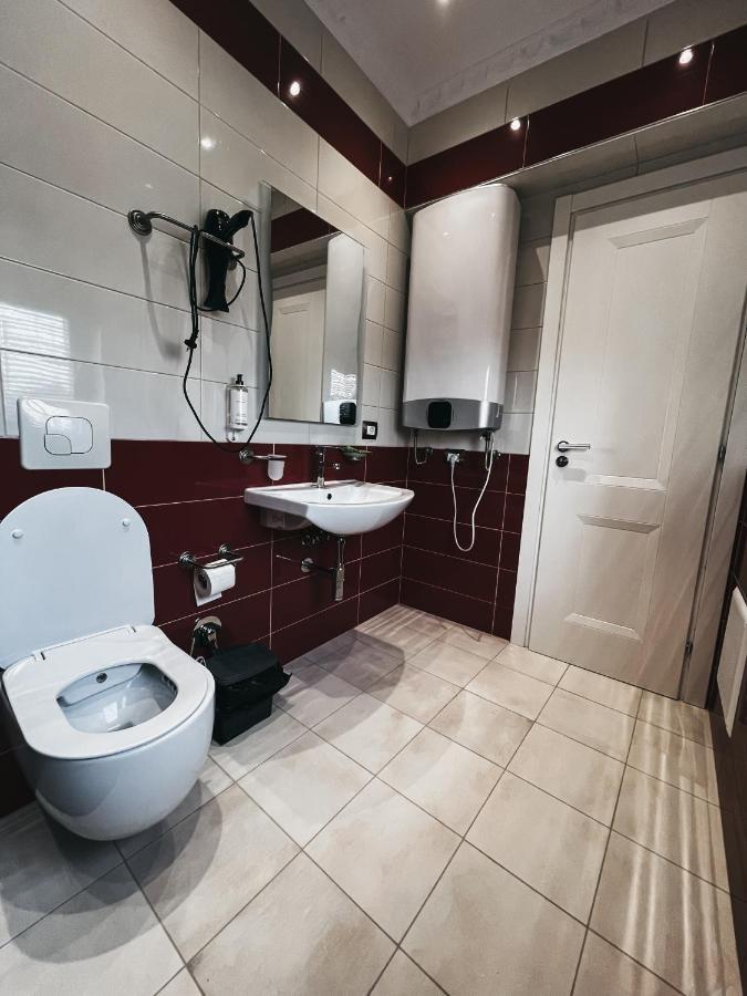 Amansar Boutique Hotel Tirana Buitenkant foto